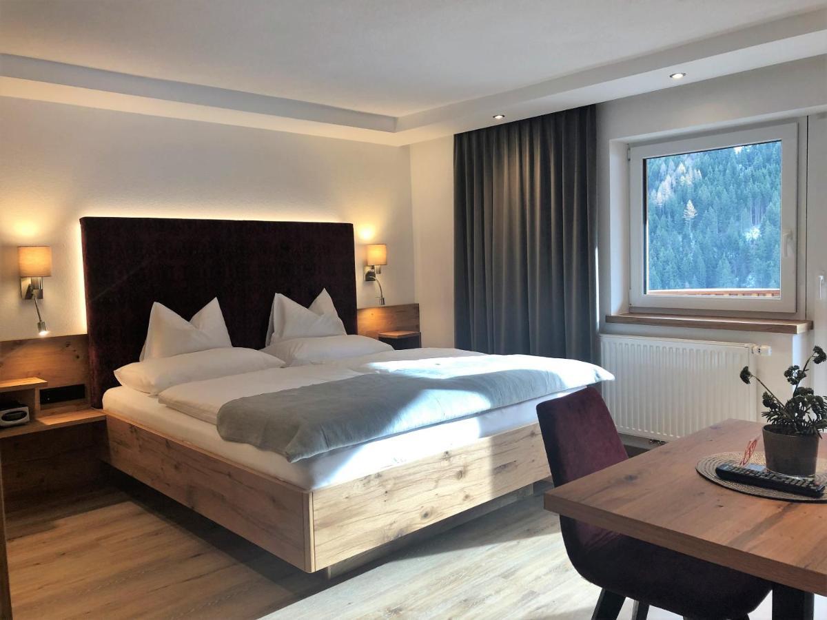 Hotel Garni Central - Zimmer - Studios - Apartments Kappl  Luaran gambar