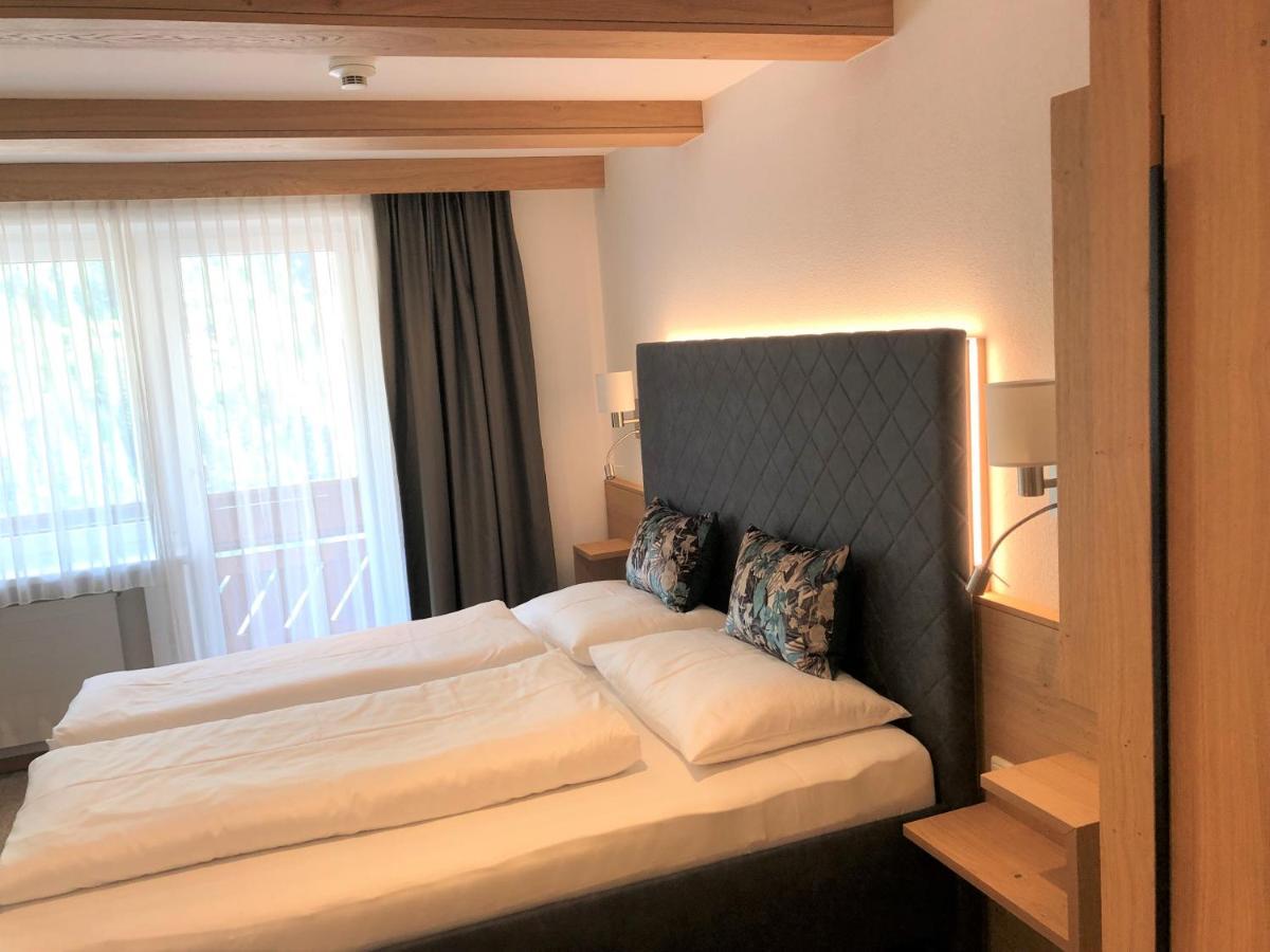 Hotel Garni Central - Zimmer - Studios - Apartments Kappl  Luaran gambar