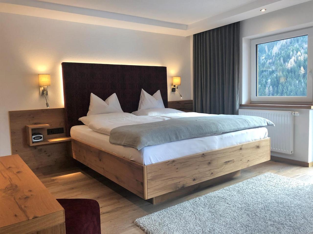 Hotel Garni Central - Zimmer - Studios - Apartments Kappl  Luaran gambar